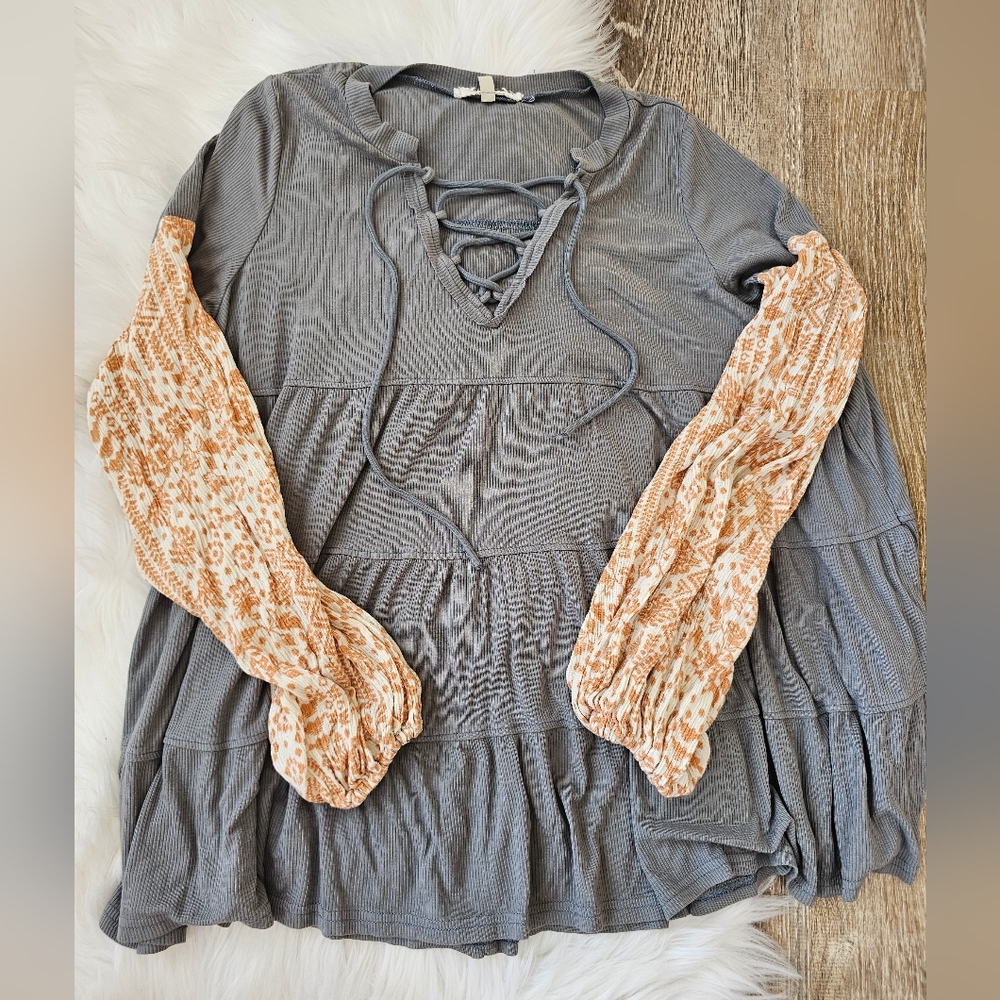 Gimmicks long sleeve flowy shirt